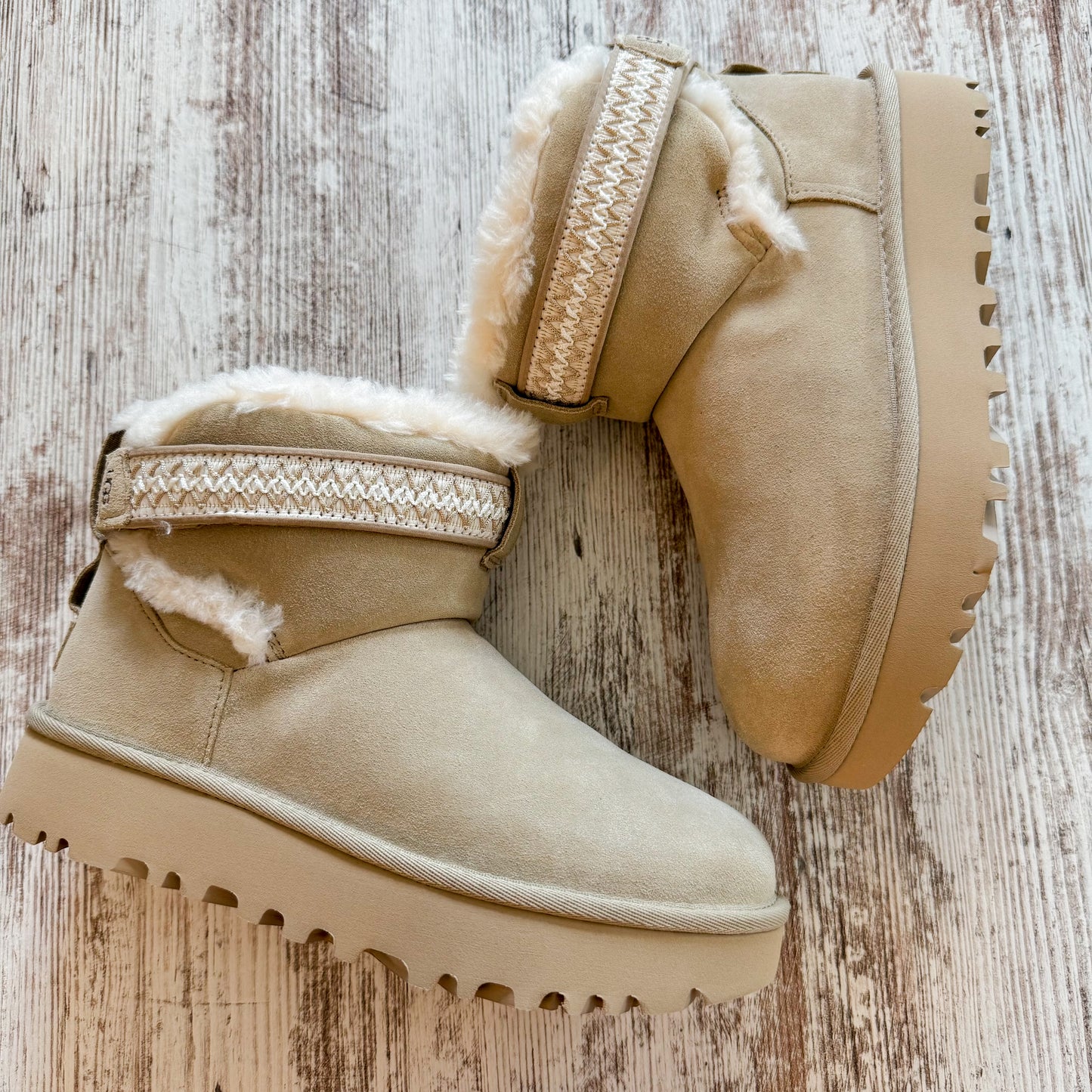 NEW Ugg Classic Ultra Mini Alpsey Boot (7)