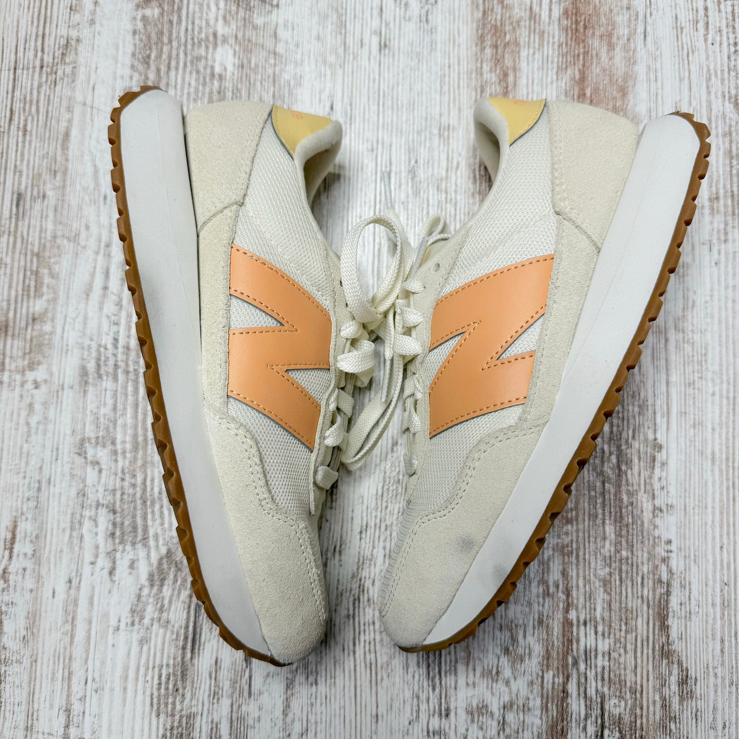 Balance 237 Sneaker Angora / Hazy Peach (6)