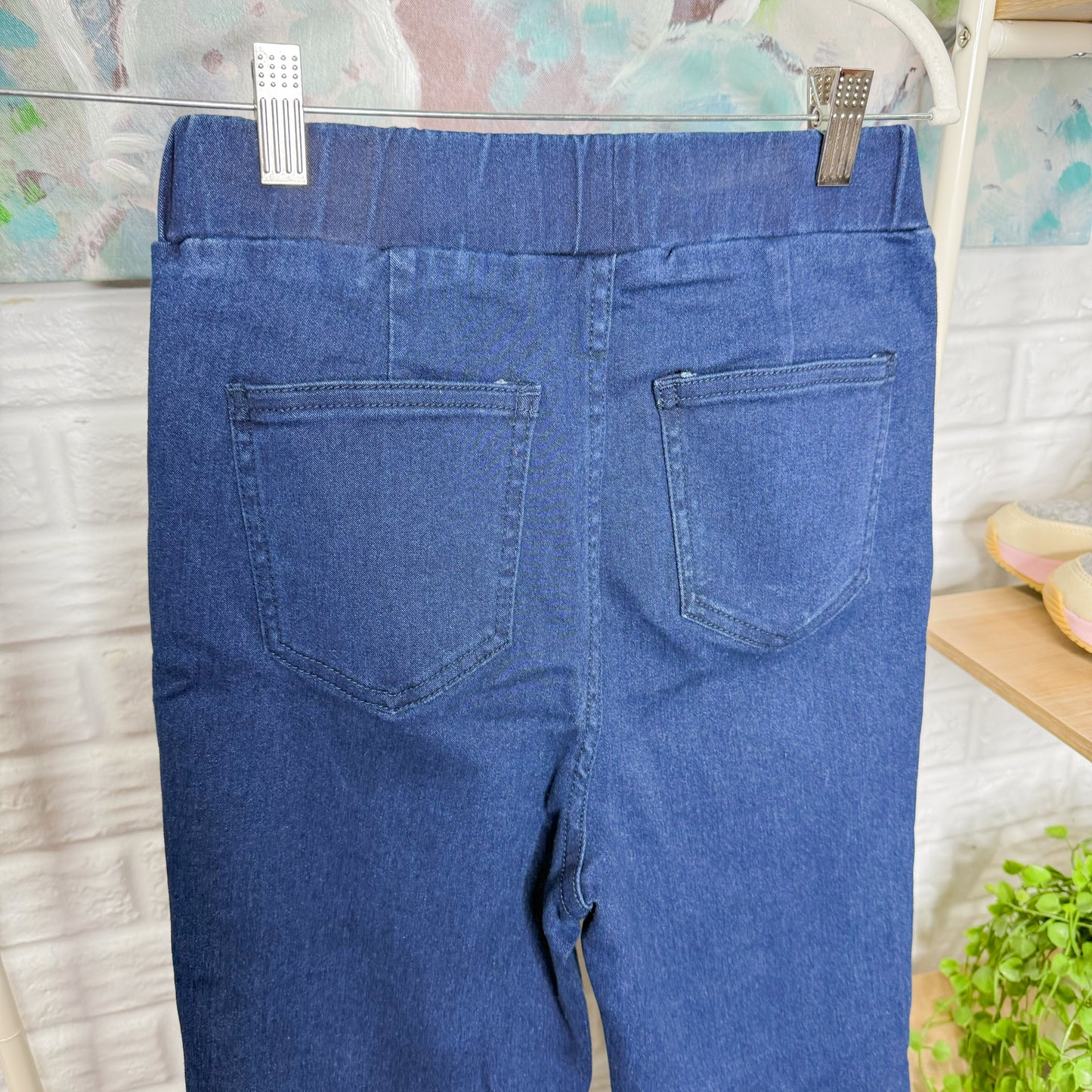 Three Birds Nest New Flare Jeans (M)