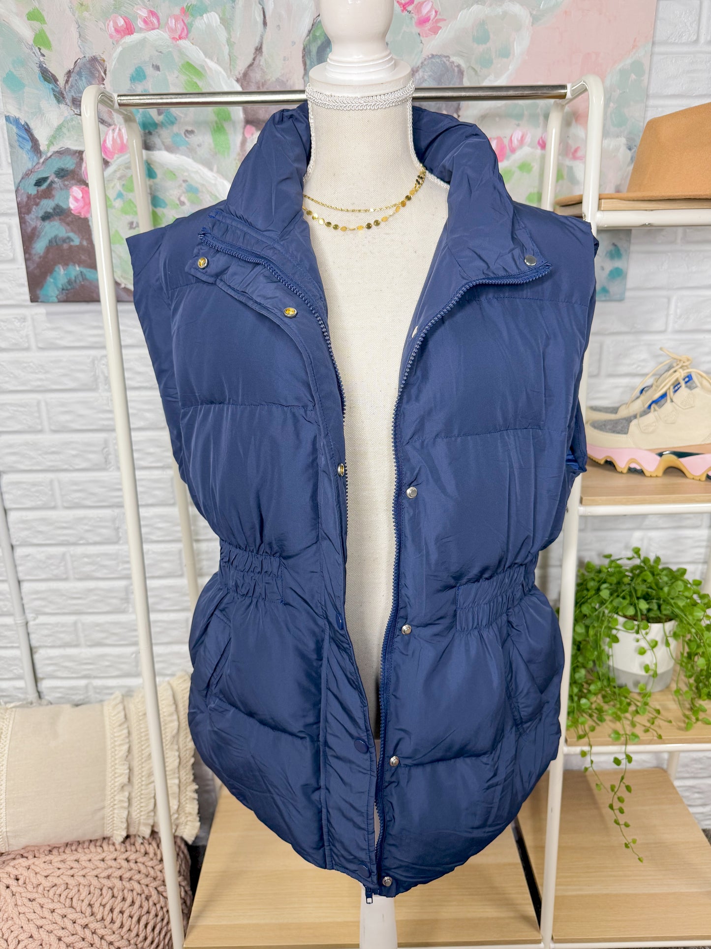 Anrabess New Navy Puffer Vest (L)