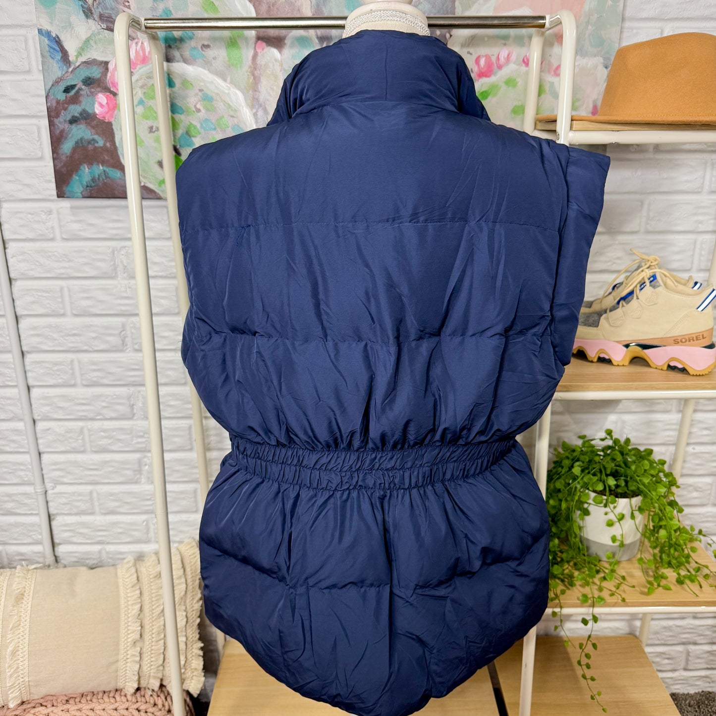 Anrabess New Navy Puffer Vest (L)