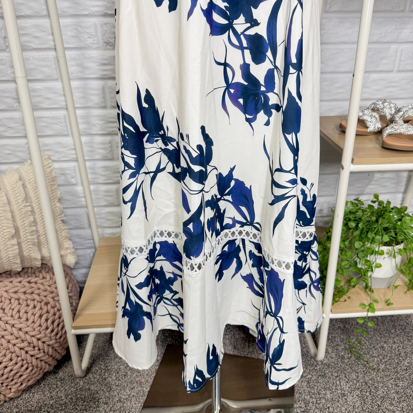 Cupshe New Faded Petals Floral Maxi Dress (M)