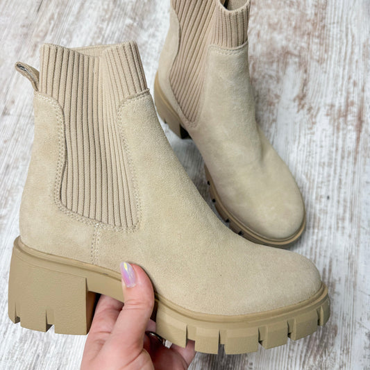 Steve Madden New Hayle Platform Chelsea Boot in Sand (6)