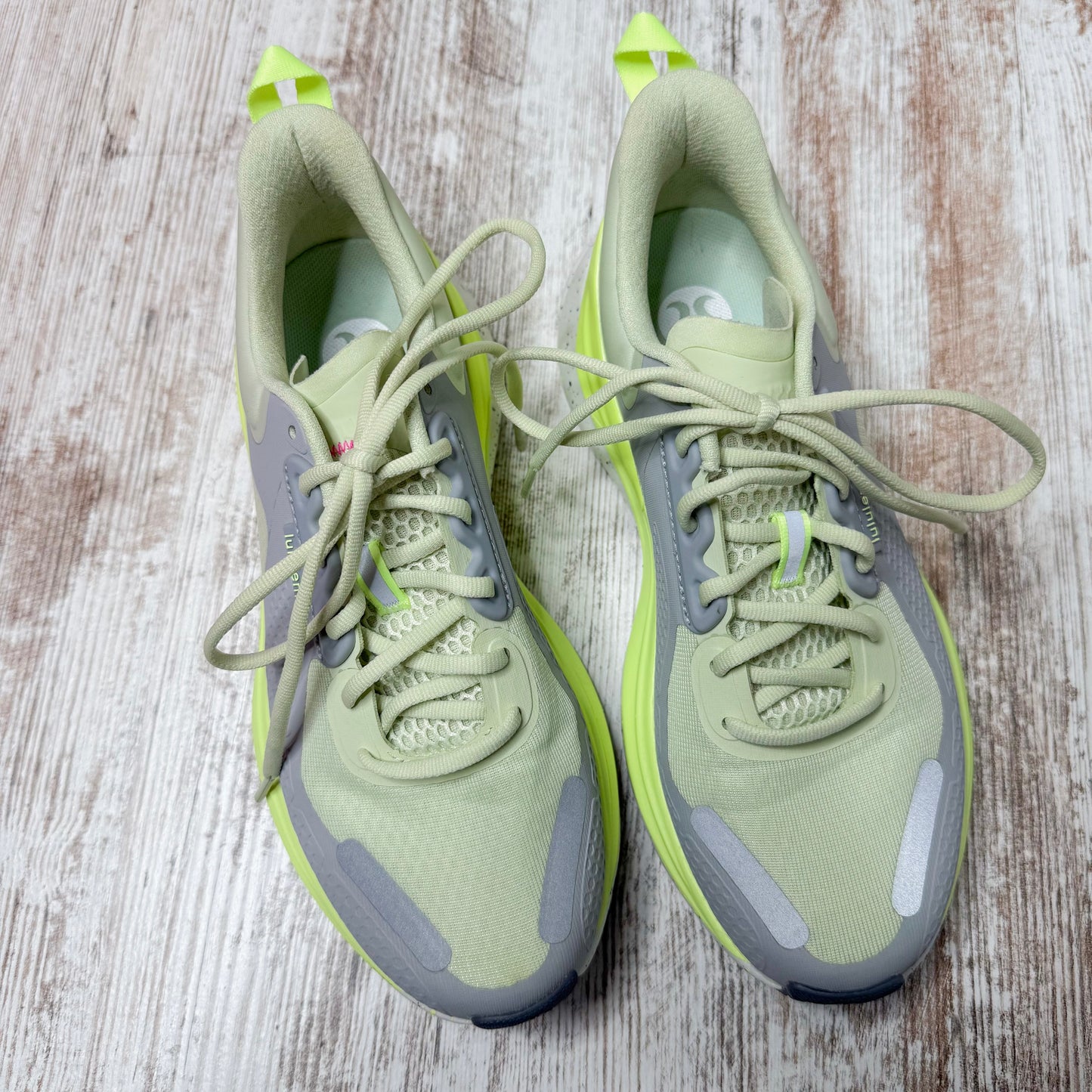 Lululemon Blissfeel Trail Running Shoes Dewy / Silver Drop (6)