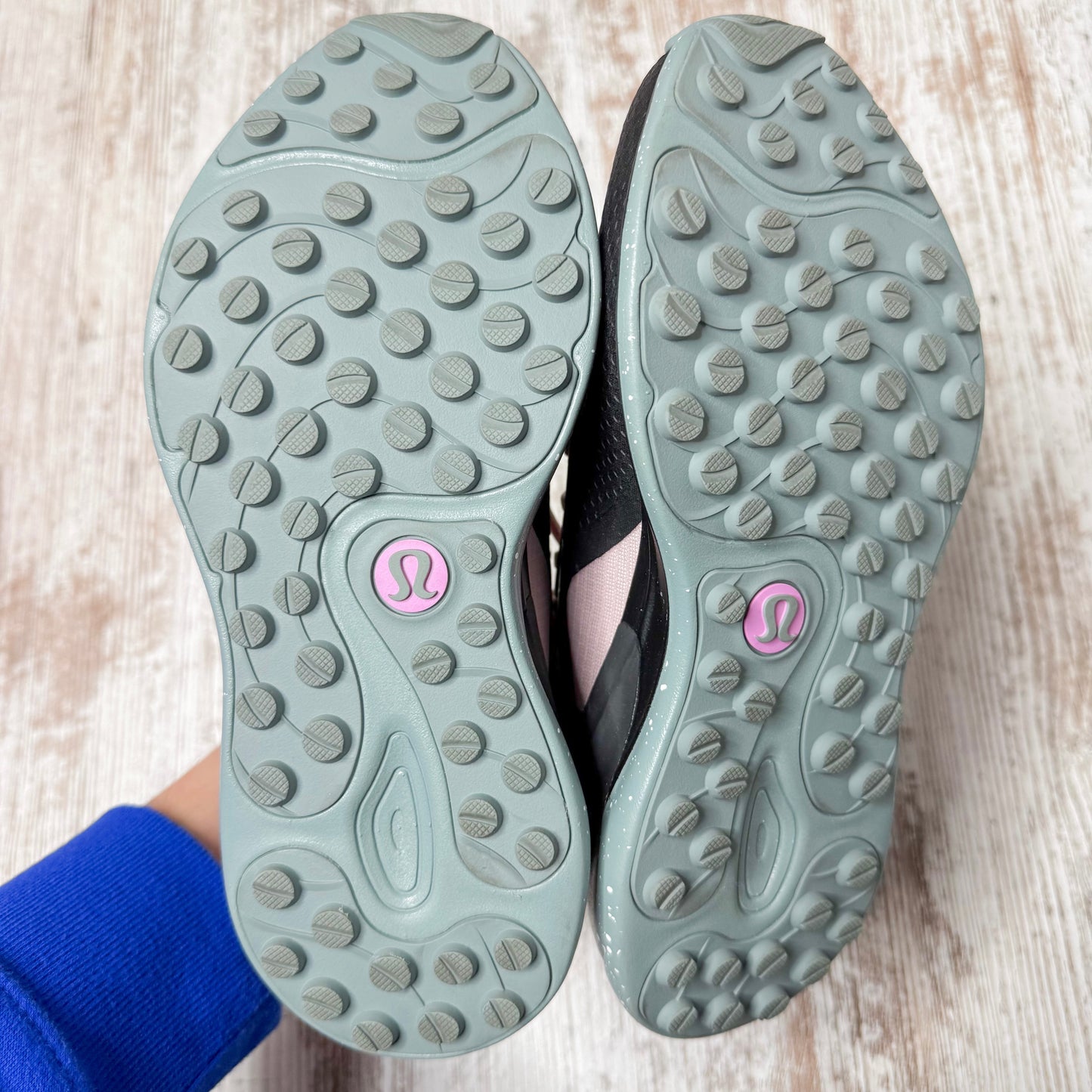 Lululemon Blissfeel Trail Running Shoes Mink Berry/Black (6)