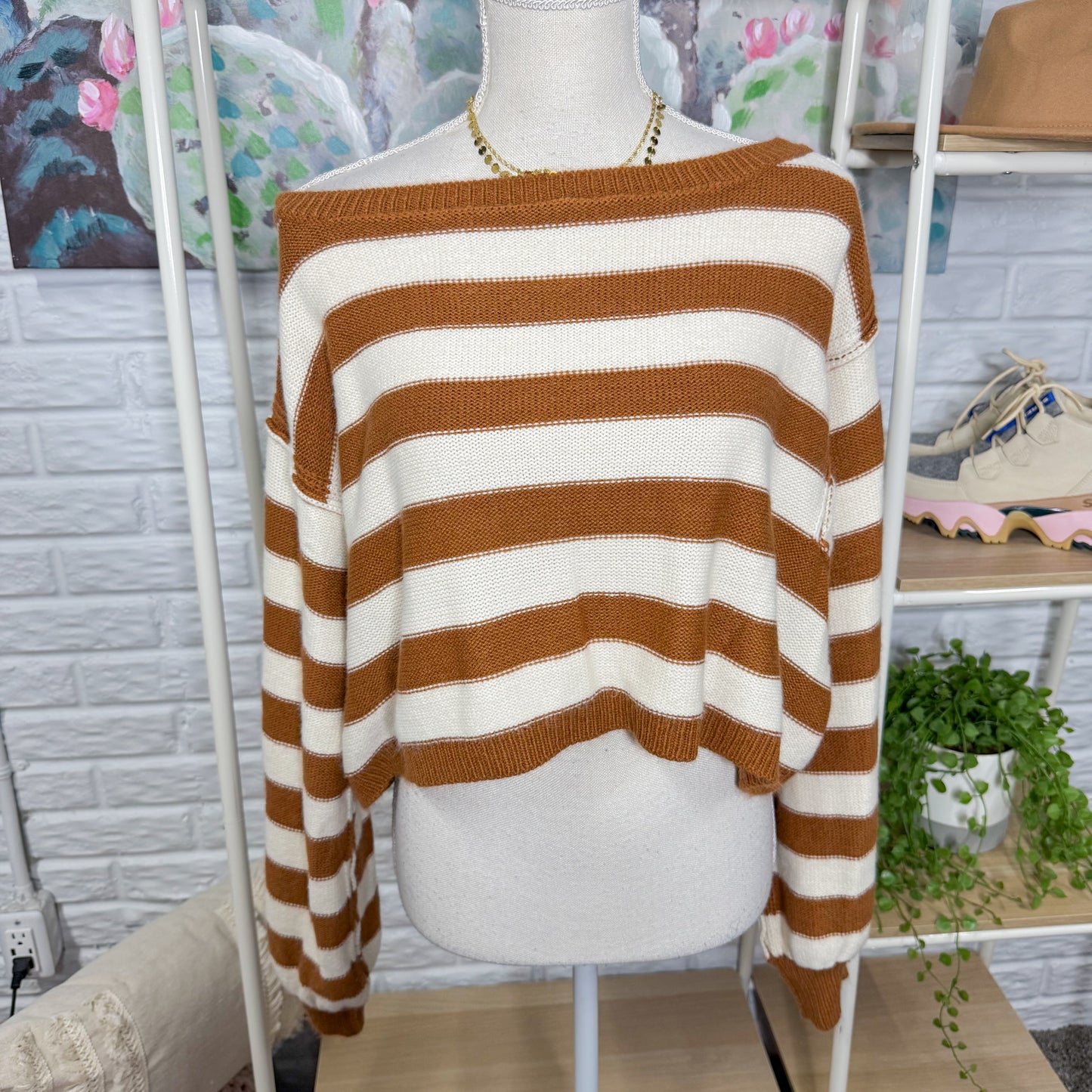 Athlisan Brown Striped Crop Sweater (M)