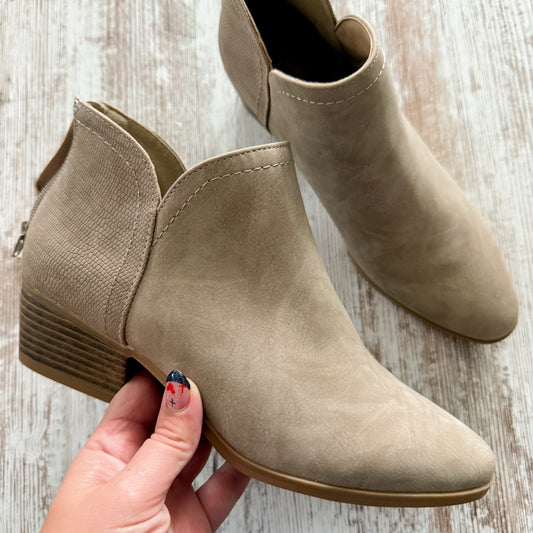 Maurice’s New Supercrush Bella Ankle Boots (8.5)