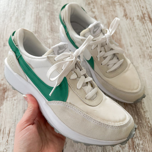 Nike Waffle Debut Retro Sneakers Green (9.5)