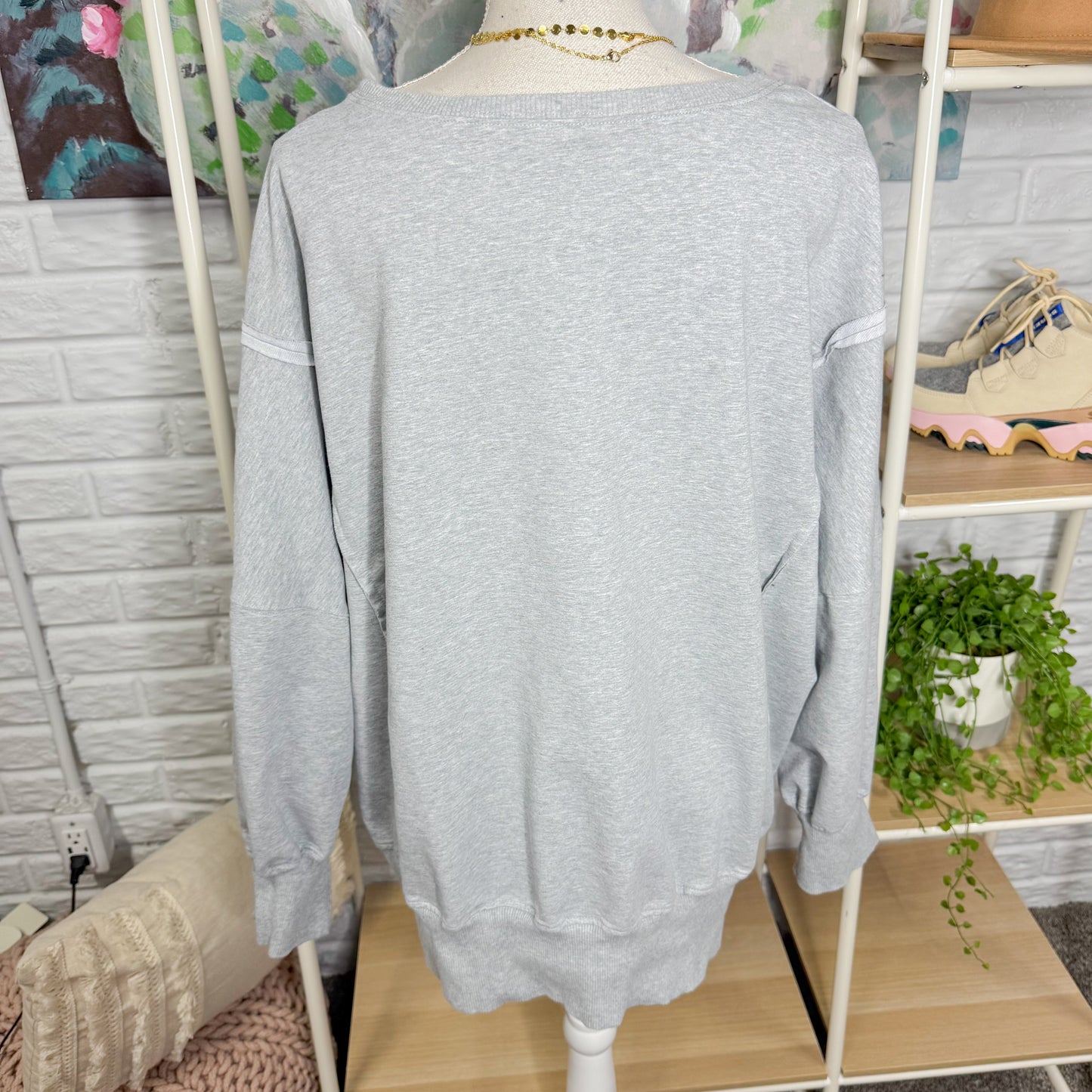 Shewin Grey Oversized Sweatshirt (XL)