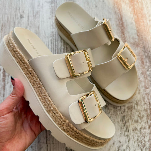 Madden Girl Mythical Platform Sandel (9.5)