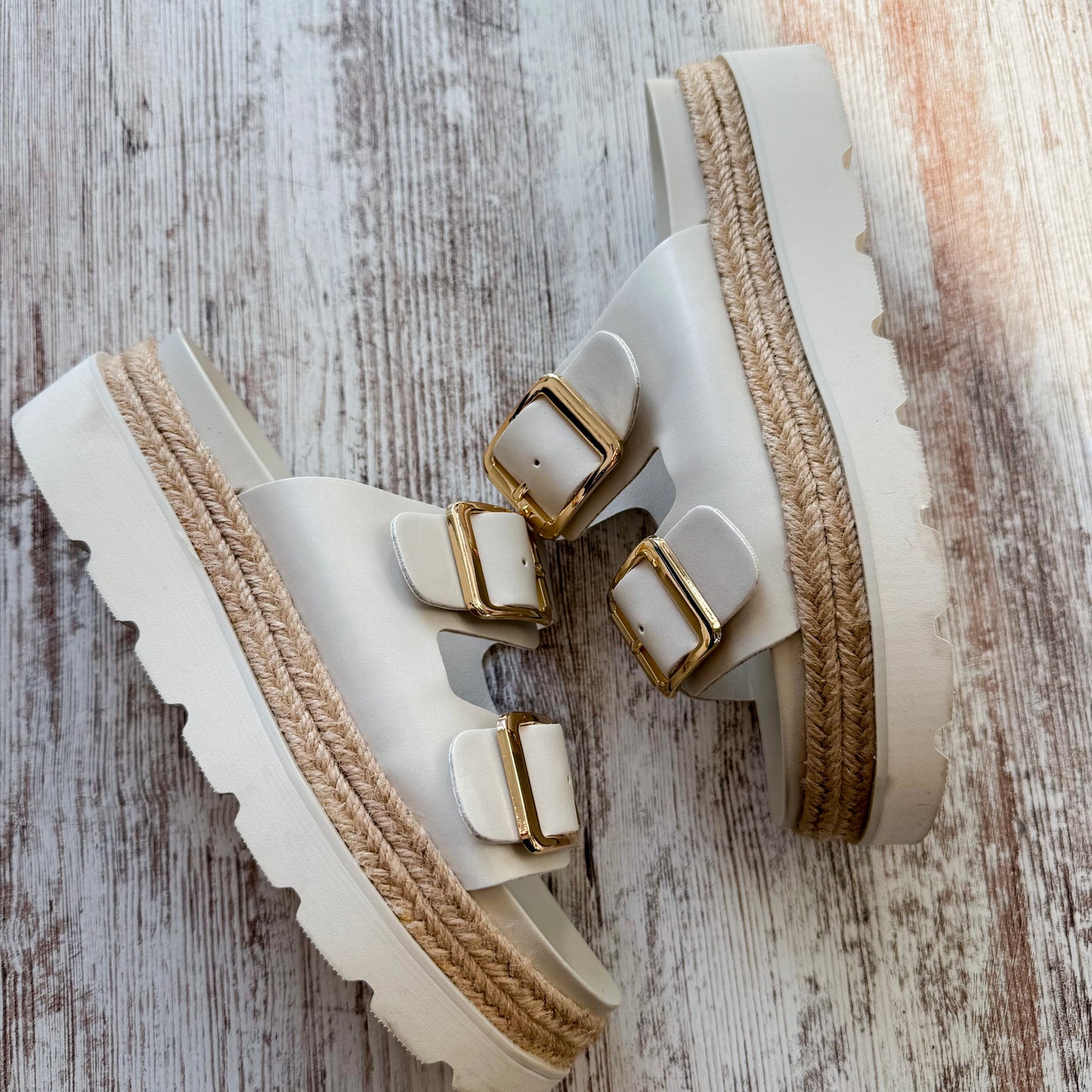 Madden Girl Mythical Platform Sandel (9.5)