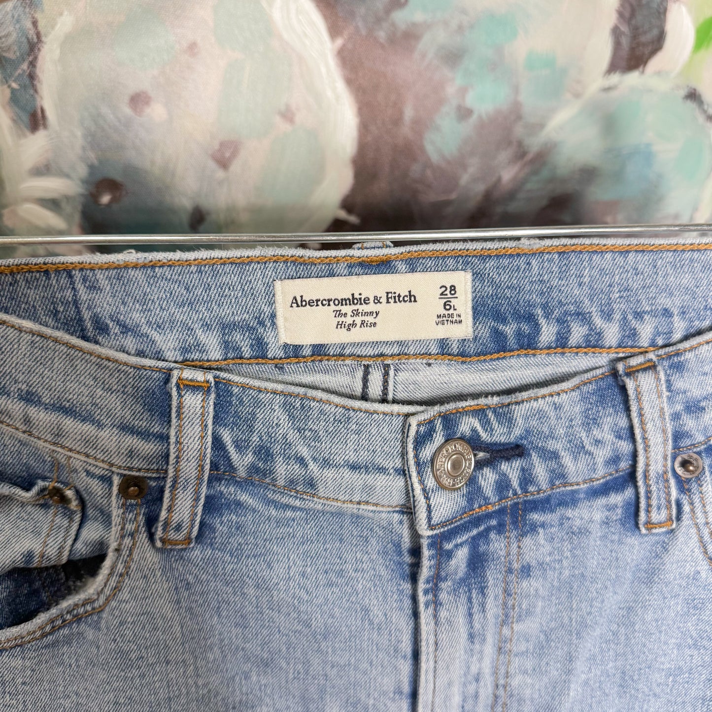 Abercrombie & Fitch The Skinny High Rise Jeans (28/6L)