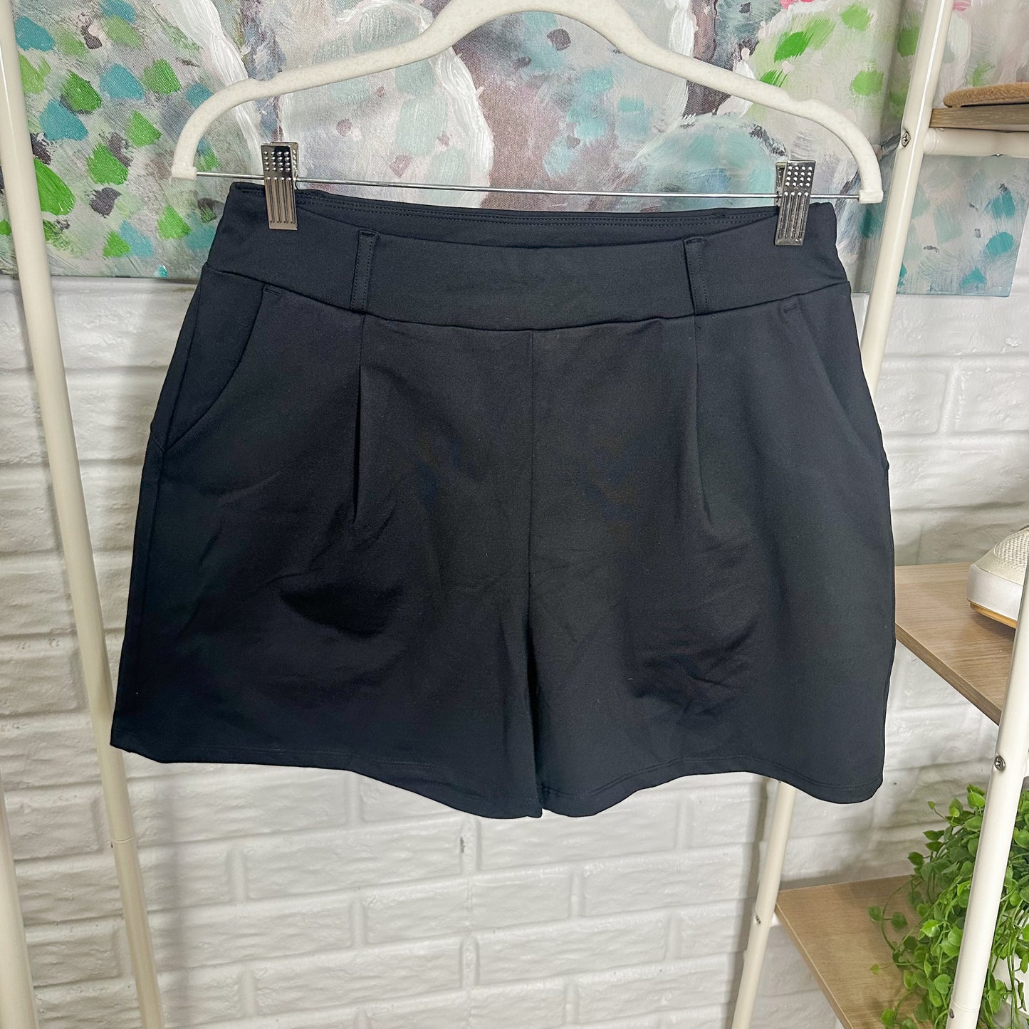 G4Free High Waisted Black Shorts (M)