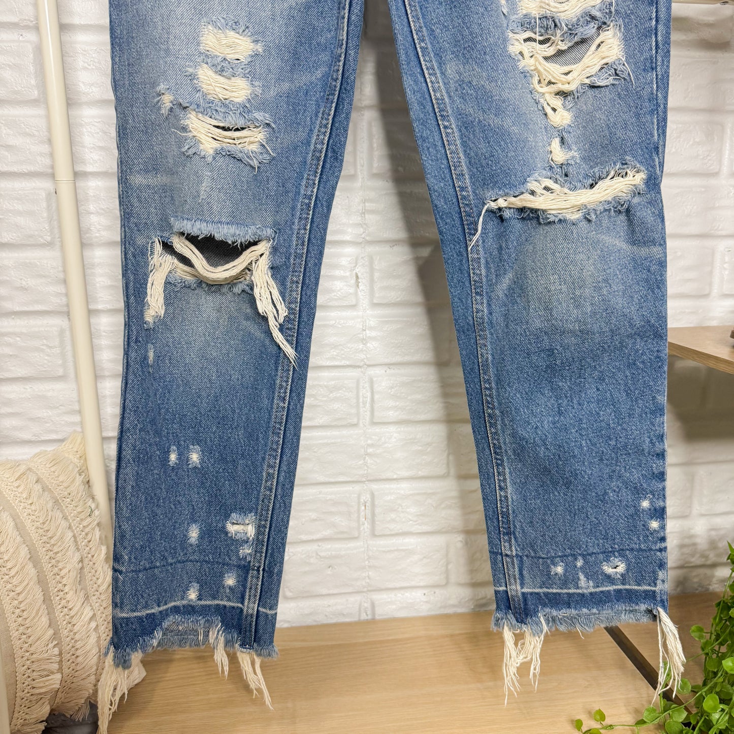 Abercrombie & Fitch Annie High Rise Girlfriend Jeans (26/2)
