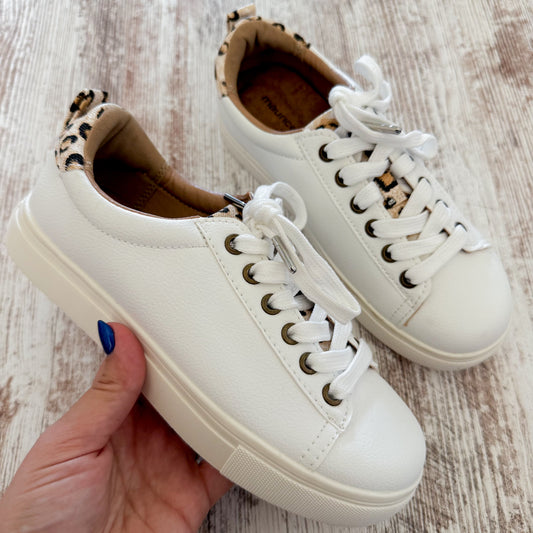 Maurice’s SuperCush Kendall Lace Up Sneaker Leopard/White (6)
