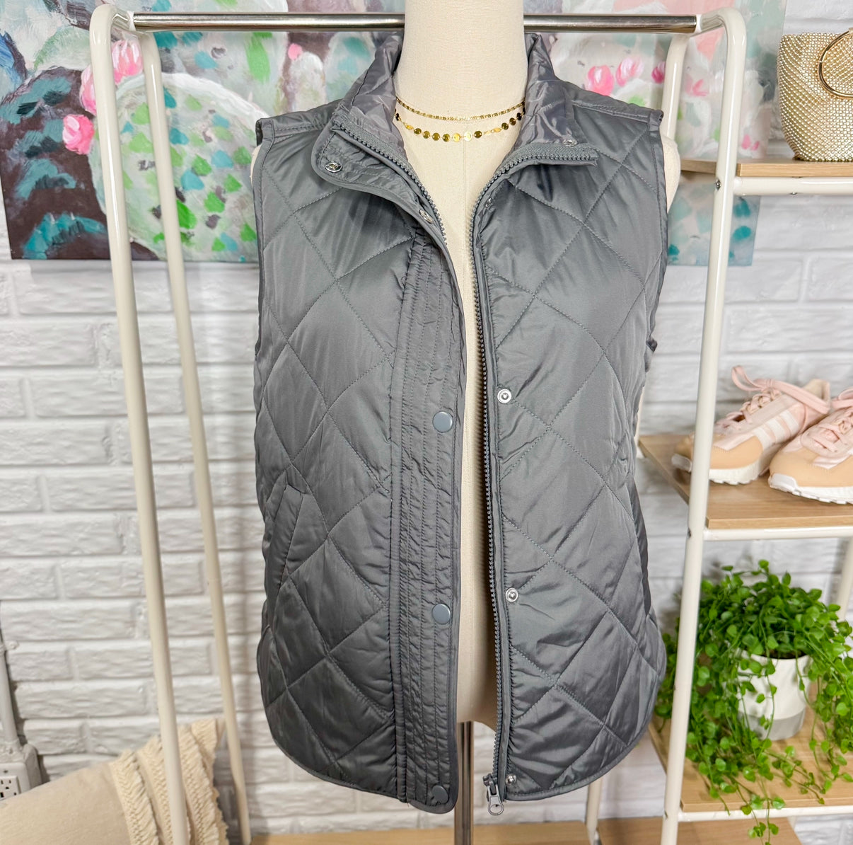 Maurice’s New Grey Quilted Vest (XS)