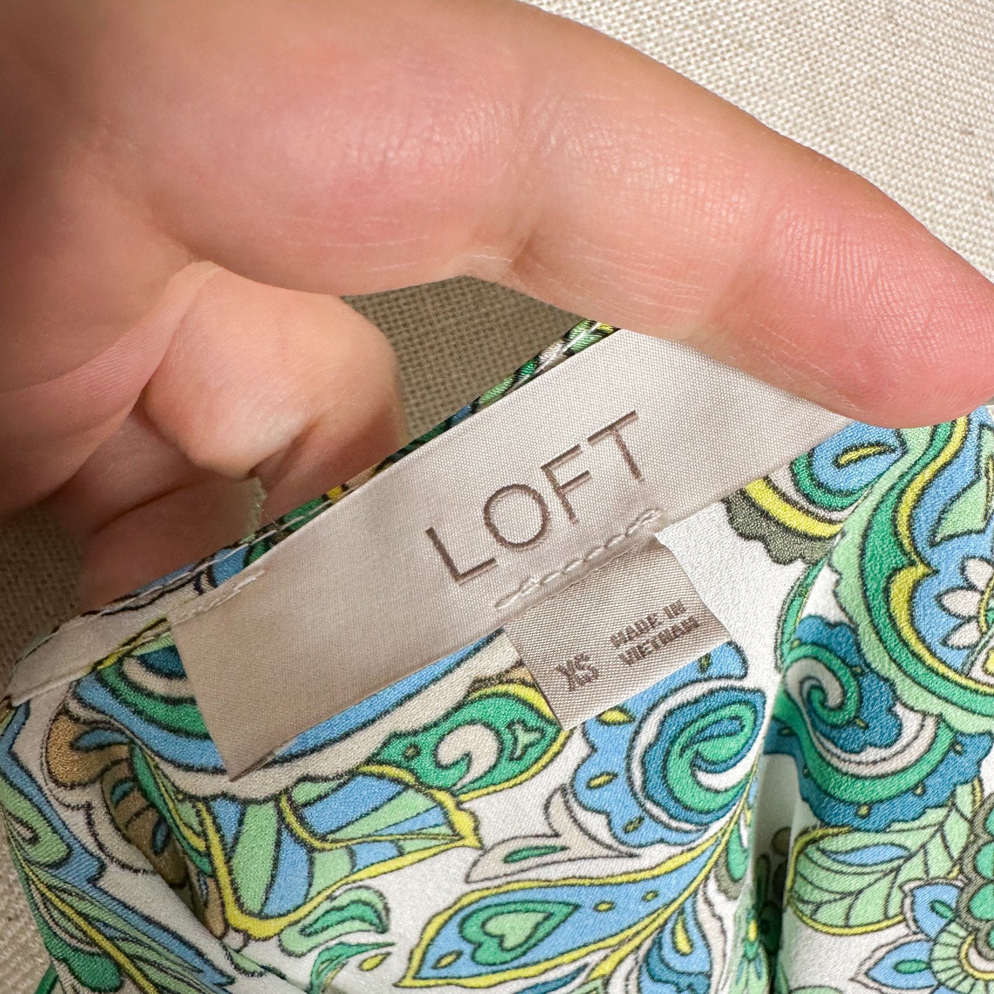 LOFT Paisley Satin Hi-Lo Hem Tank Top (XS)