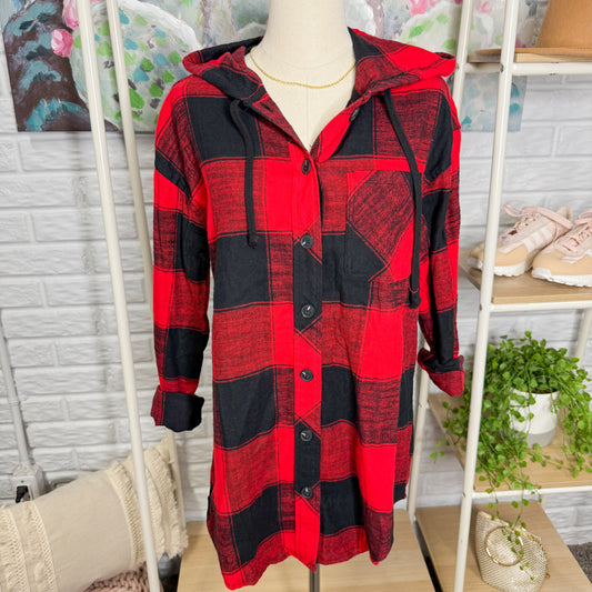 Maurice’s New Buffalo Plaid Hooded Button Down (XS)