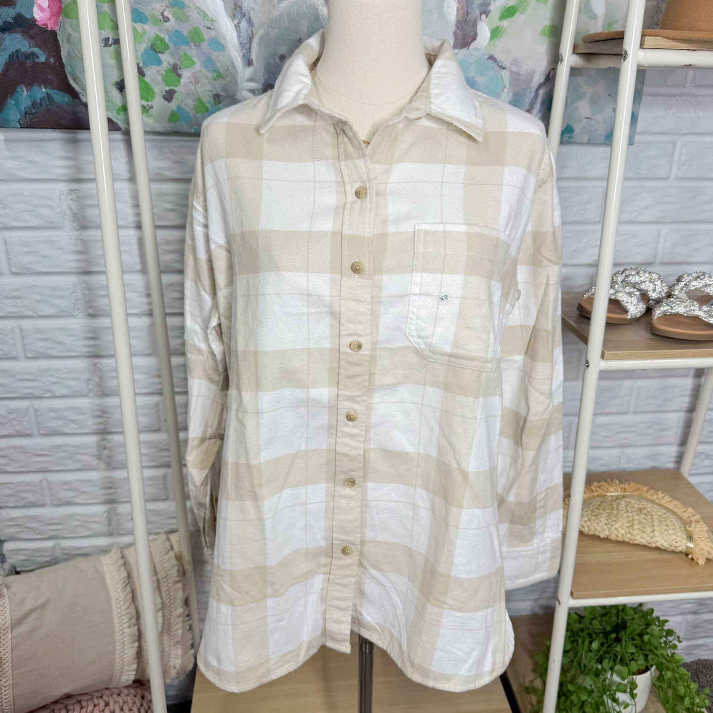 American Eagle New Oversized Cream Plaid Shirt (XS)