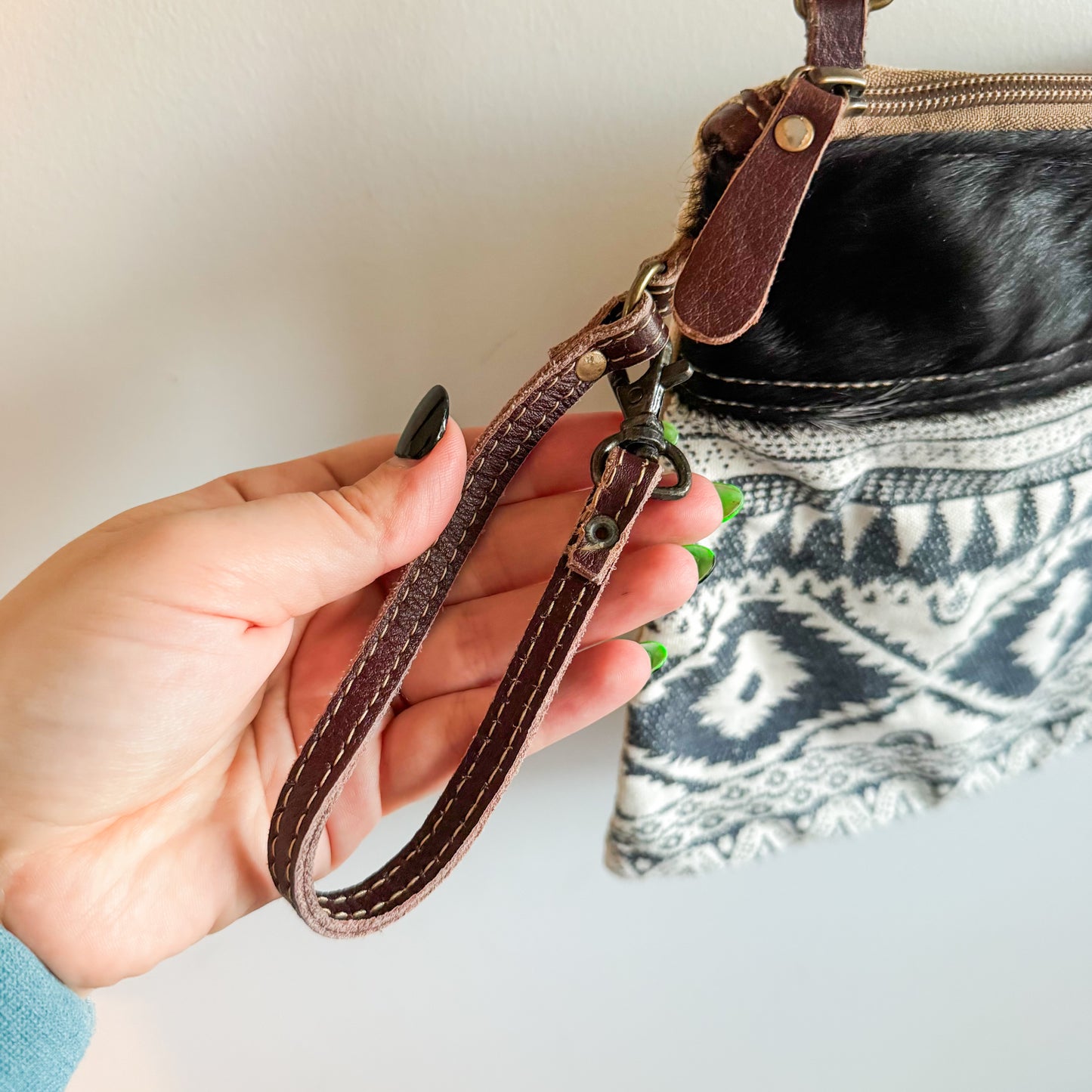 Myra Classic Leather Crossbody in Black / White / Multi