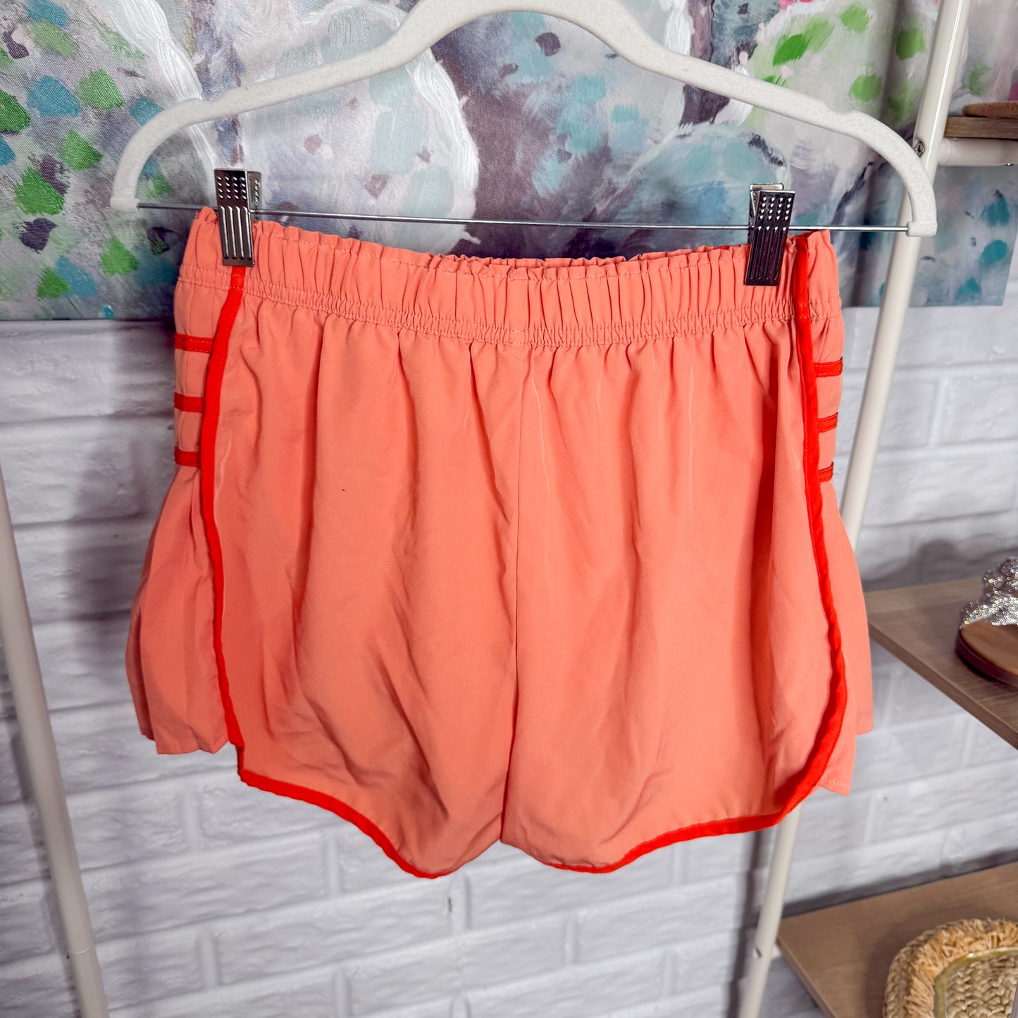 Caracilia Orange Flowy Running Shorts (M)