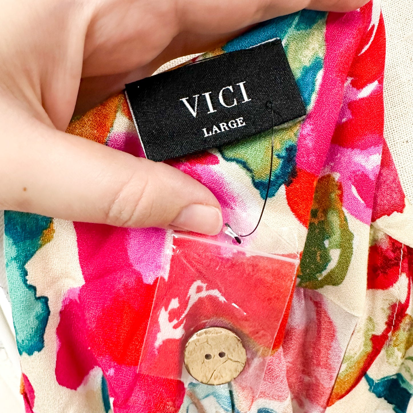 Vici New Tropicana Floral Kimono Top Size Large
