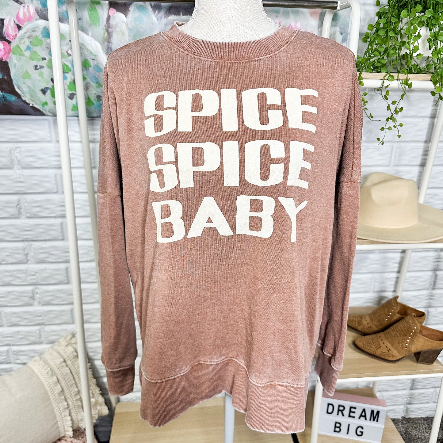 Pink Lily Spice Spice Baby Rust Graphic Sweatshirt Size XL