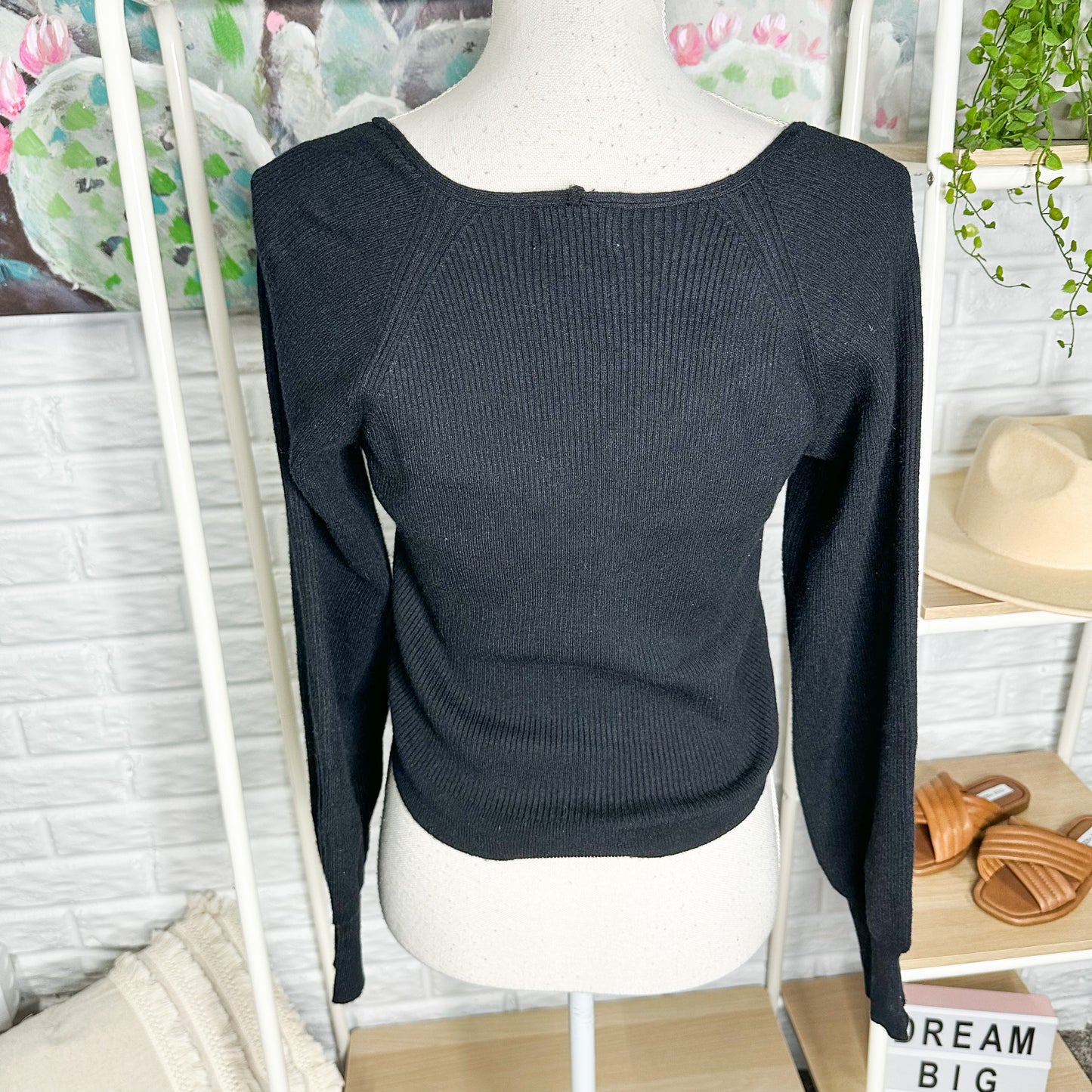 Pink Lily Black Cropped Knit Sweater Size Medium