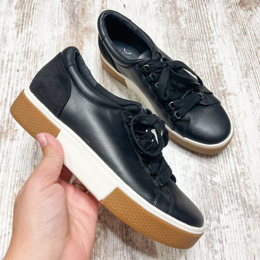 Caslon Black Andes Sneaker Size 6