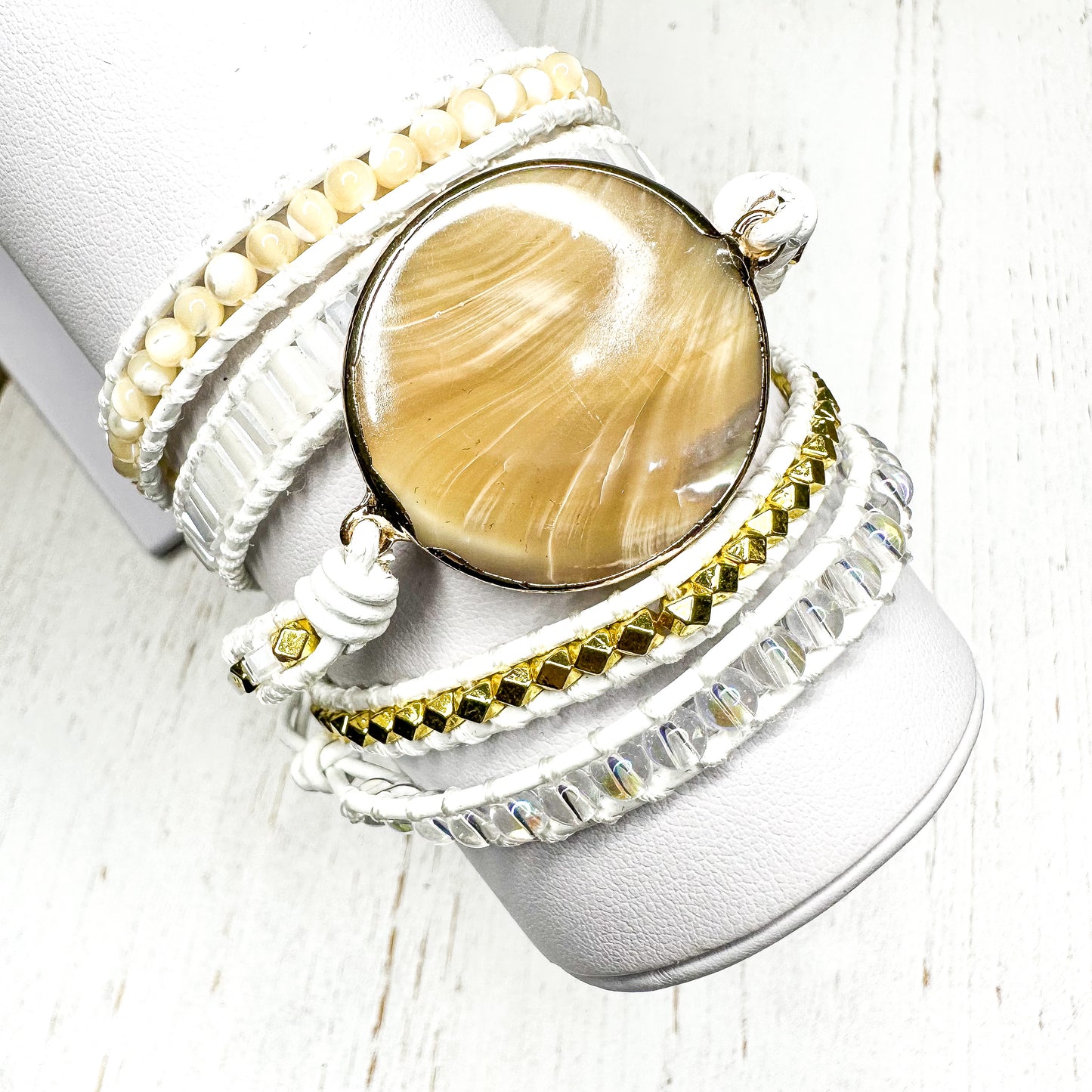 New Boutique Natural Shell Beaded Wrap Bracelet