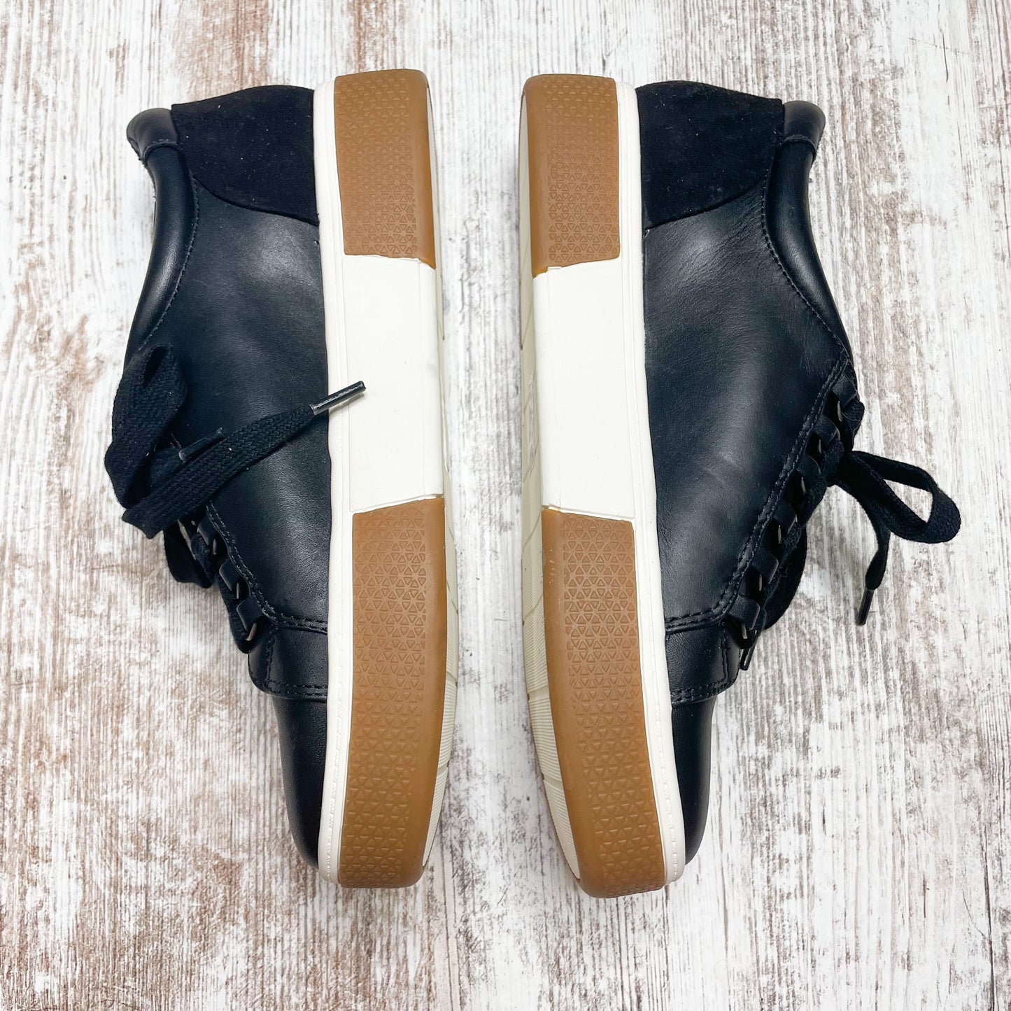 Caslon Black Andes Sneaker Size 6