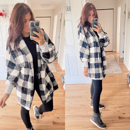 Sew In Style Fuzzy Black Buffalo Plaid Jacket Size Large