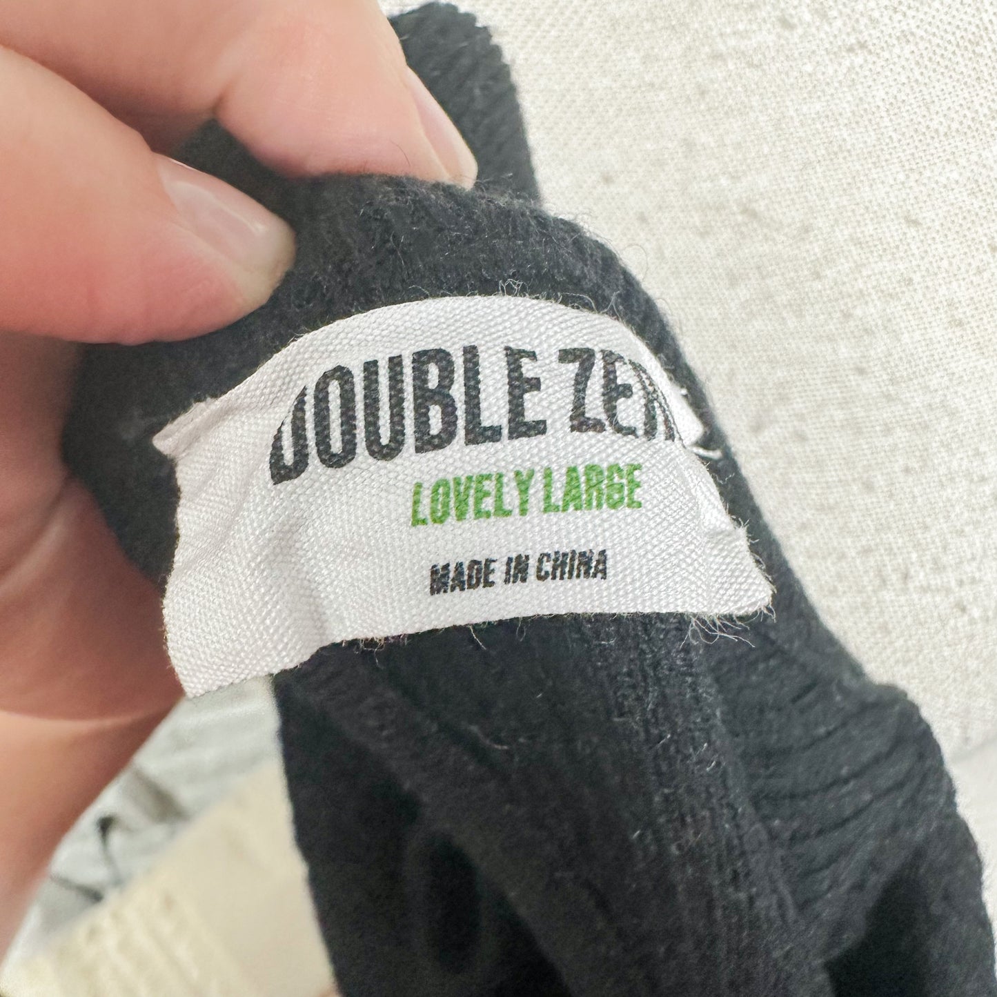 Double Zero Black Crop Sweater Size Large