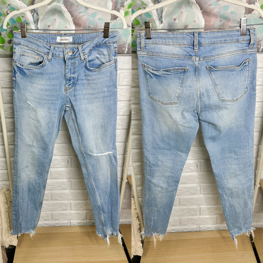 Zara Light Wash Skinny Jeans Size 4